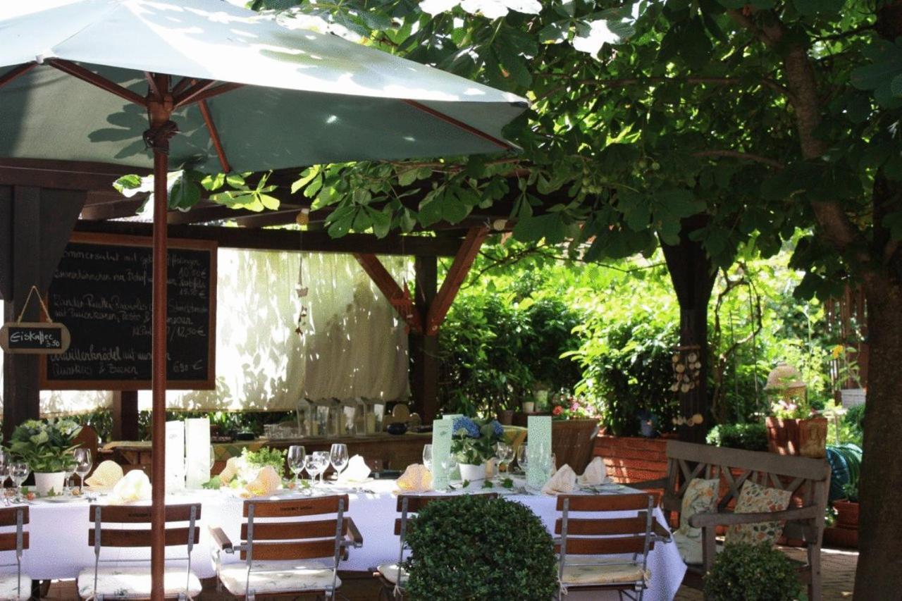 Gasthaus Schwanen & Villa Pfarrhus シュテューリンゲン エクステリア 写真