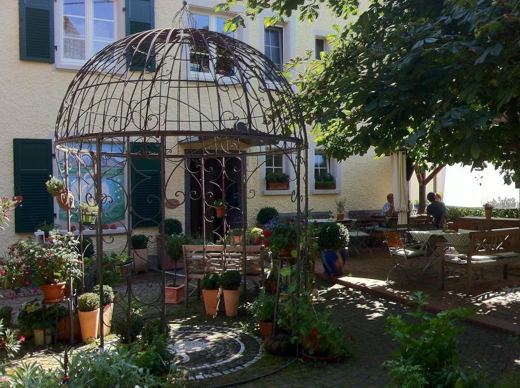 Gasthaus Schwanen & Villa Pfarrhus シュテューリンゲン エクステリア 写真